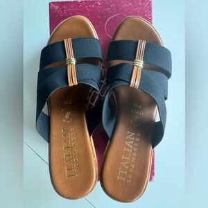 Black “sawyer” slip on wedges size 7 NIB